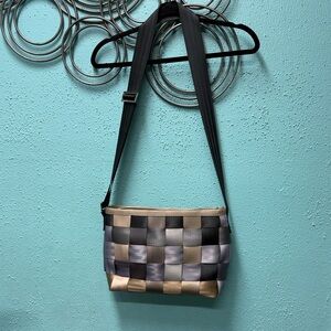 Harvey's seatbelt purse